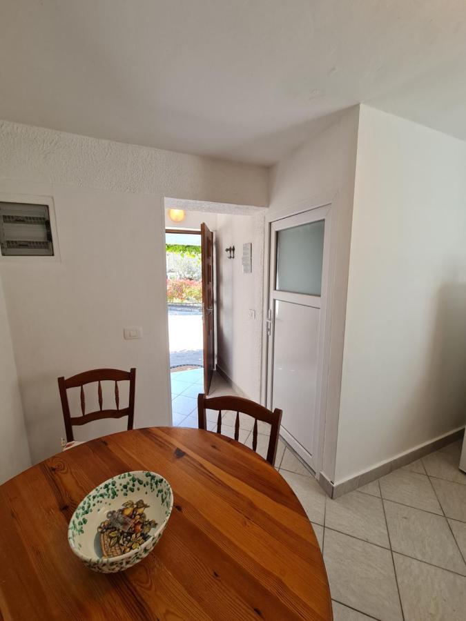 Апартаменти Apartma Pina Ізола Екстер'єр фото