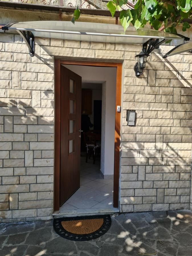 Апартаменти Apartma Pina Ізола Екстер'єр фото